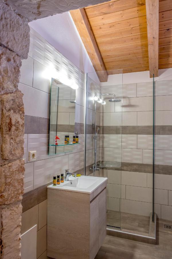 Villa George Kambanion Екстер'єр фото